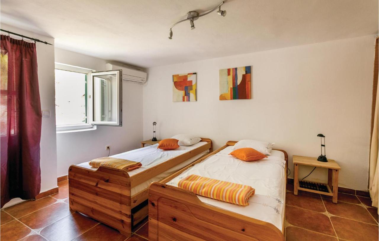 Lovely Home In Kotor With Wifi Εξωτερικό φωτογραφία